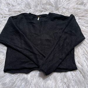 Free People 💫Black 💫Crew Pullover Sweater /small